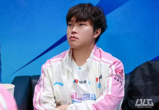 孙亚龙连发数条微博为Bin发声:失利大锅在下路与BP