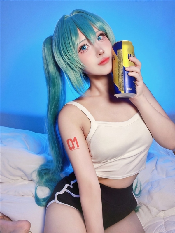 韩国美女Cos初音小姐姐美图 活泼可爱惹人注目